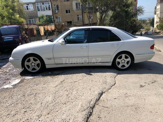 Mercedes E 240 2001, 230,000 km - 2.4 l - Bakı