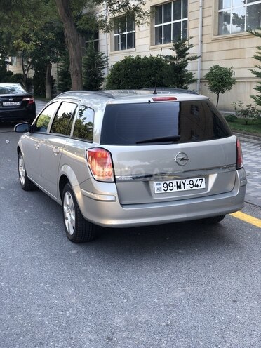 Opel Astra 2006, 215,000 km - 1.3 l - Bakı
