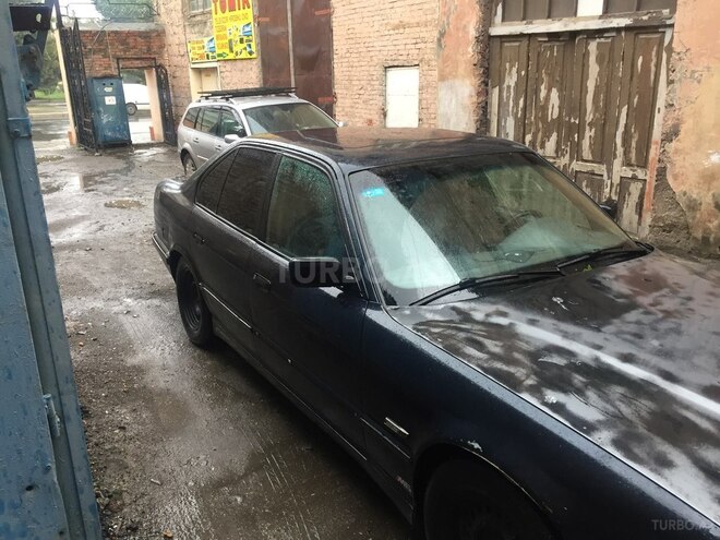 BMW 520 1995, 336,569 km - 2.0 l - Gəncə