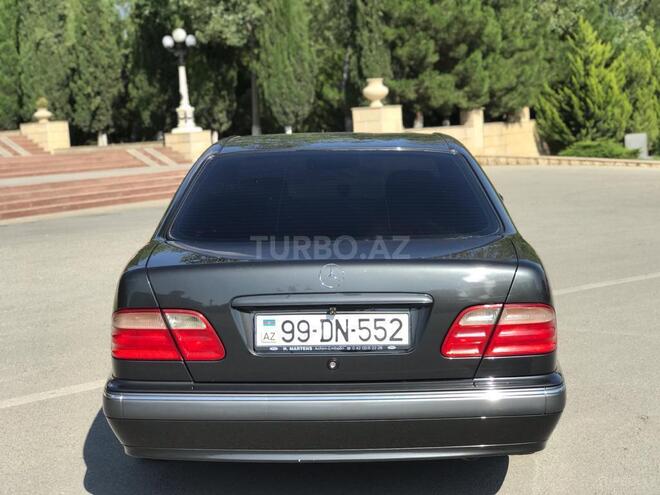 Mercedes E 200 2000, 221,000 km - 2.0 л - Şamaxı