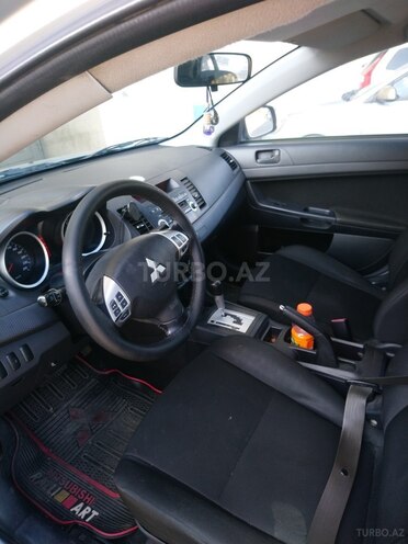 Mitsubishi Lancer 2010, 222,300 km - 2.0 л - Bakı