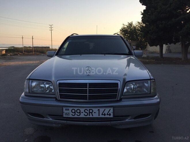 Mercedes C 220 2000, 285,000 km - 2.2 l - Bakı