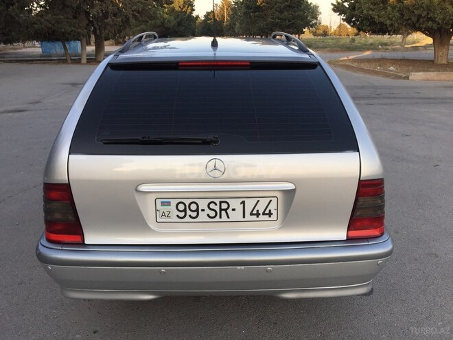 Mercedes C 220 2000, 285,000 km - 2.2 l - Bakı