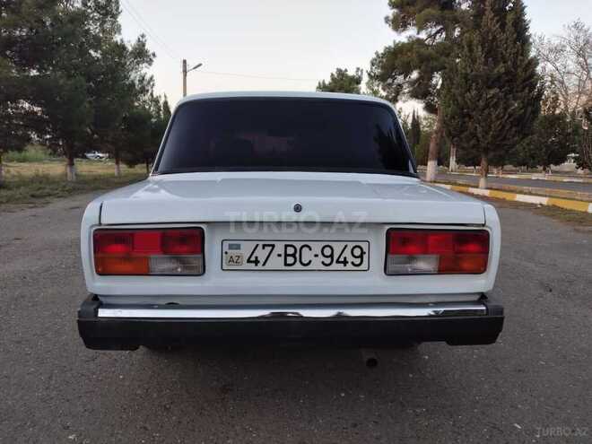 LADA (VAZ) 2107 2005, 124,603 km - 1.6 l - Salyan