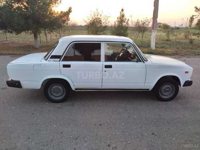 LADA (VAZ) 2107 2005, 124,603 km - 1.6 l - Salyan