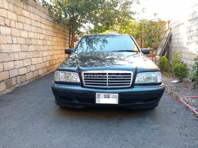 Mercedes C 200 2000, 289,000 km - 2.0 l - Yevlax
