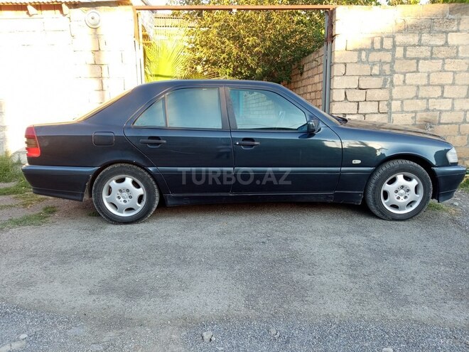 Mercedes C 200 2000, 289,000 km - 2.0 l - Yevlax