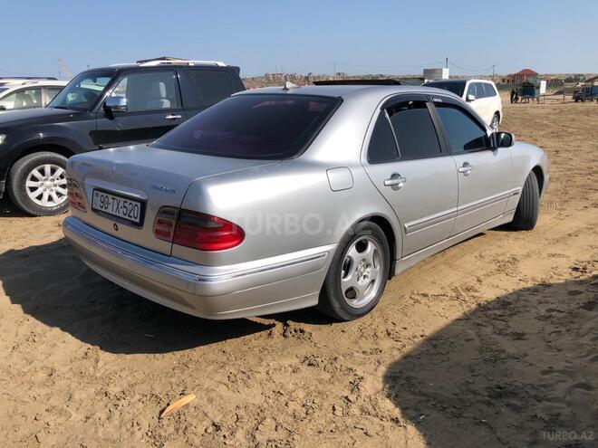 Mercedes E 270 2001, 530,000 km - 2.7 л - Bakı