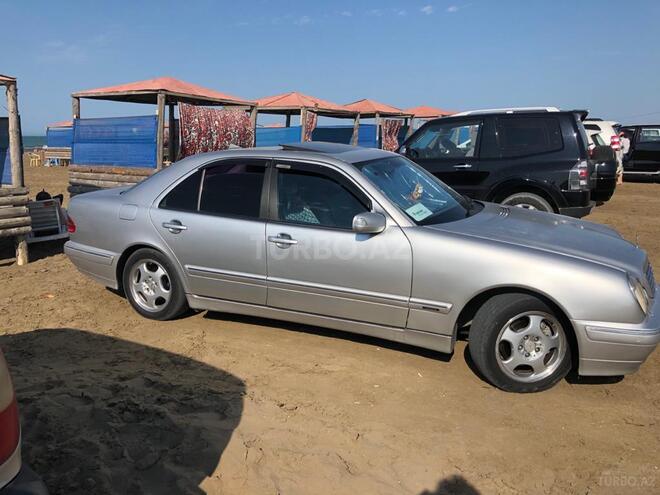 Mercedes E 270 2001, 530,000 km - 2.7 л - Bakı