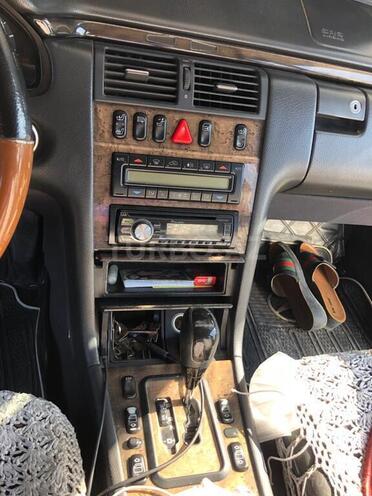 Mercedes E 270 2001, 530,000 km - 2.7 л - Bakı