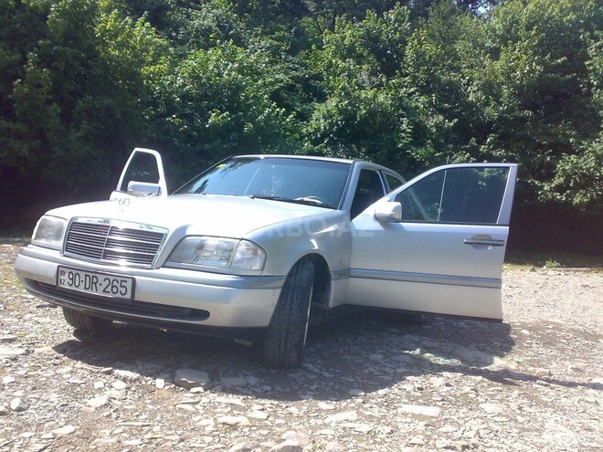 Mercedes C 180 1995, 317,000 km - 1.8 л - Bakı