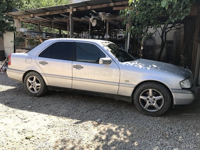Mercedes C 180 1995, 317,000 km - 1.8 л - Bakı