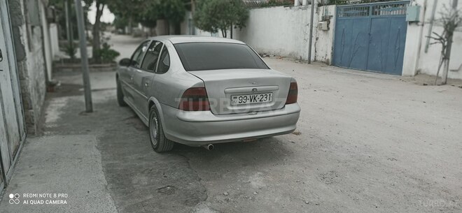 Opel Vectra 1996, 499,000 km - 2.0 l - Bakı