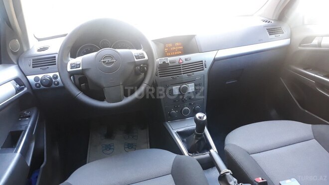 Opel Astra 2005, 135,000 km - 1.4 l - Bakı