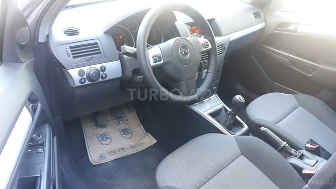 Opel Astra 2005, 135,000 km - 1.4 l - Bakı