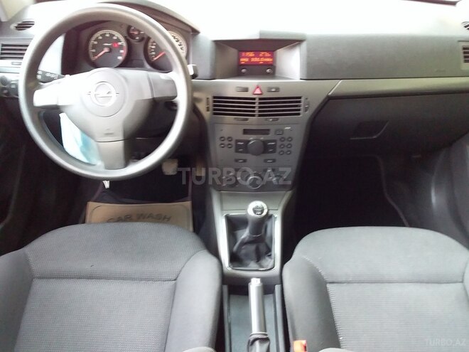Opel Astra 2005, 128,000 km - 1.4 l - Bakı