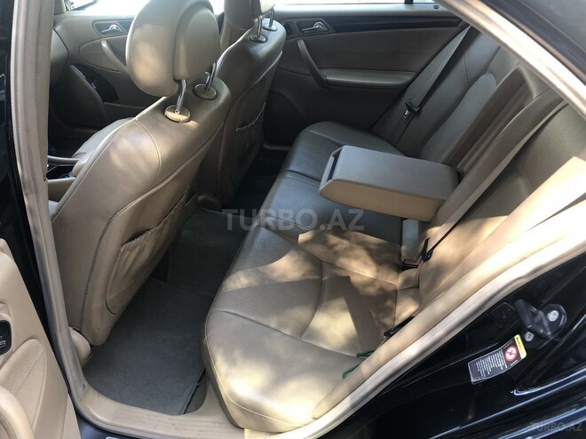 Mercedes C 240 2003, 262,000 km - 2.6 l - Bakı
