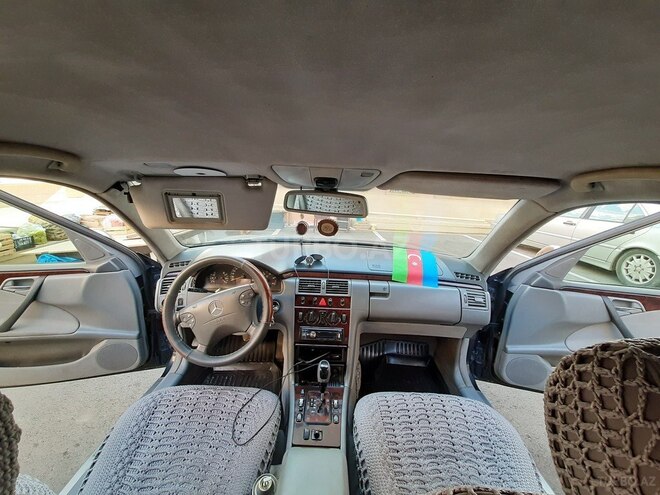 Mercedes E 220 2000, 537,800 km - 2.2 l - Bakı