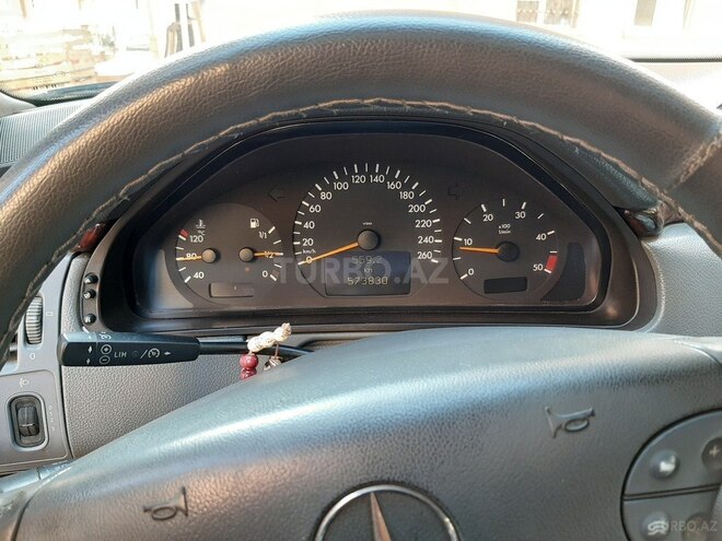 Mercedes E 220 2000, 537,800 km - 2.2 l - Bakı