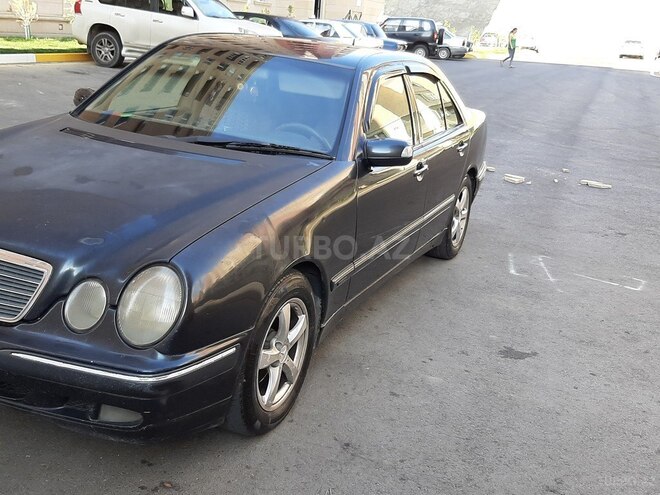 Mercedes E 220 2000, 537,800 km - 2.2 l - Bakı