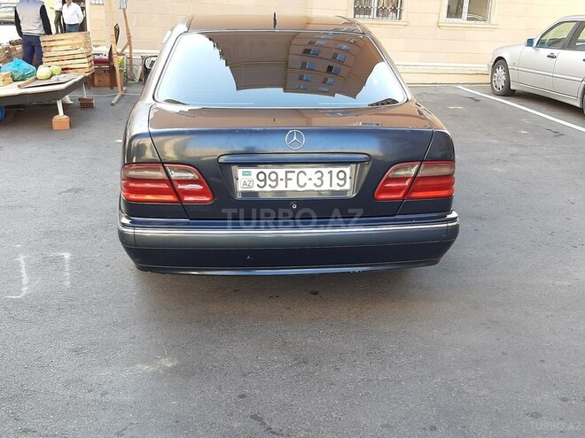 Mercedes E 220 2000, 537,800 km - 2.2 l - Bakı