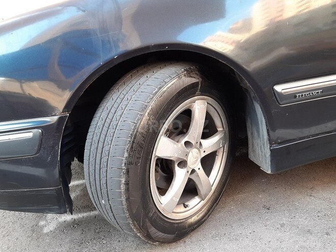 Mercedes E 220 2000, 537,800 km - 2.2 l - Bakı