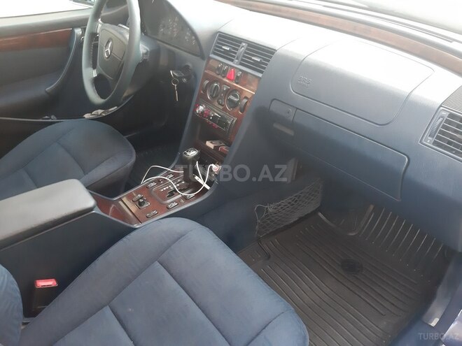 Mercedes C 220 1999, 315,600 km - 2.2 l - Bakı