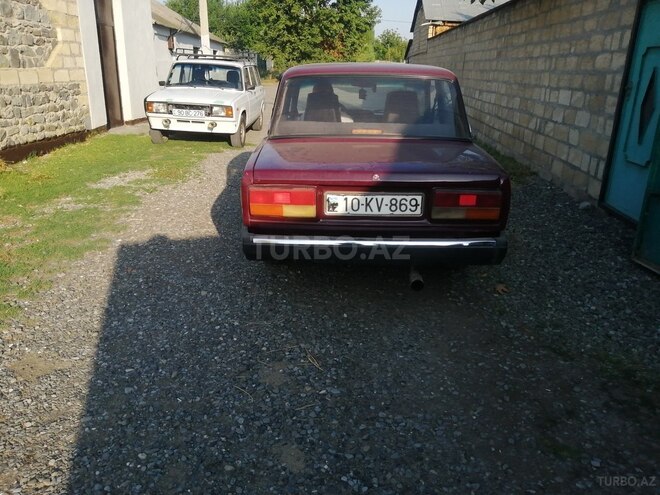 LADA (VAZ) 2107 2003, 65,000 km - 1.6 l - Ucar