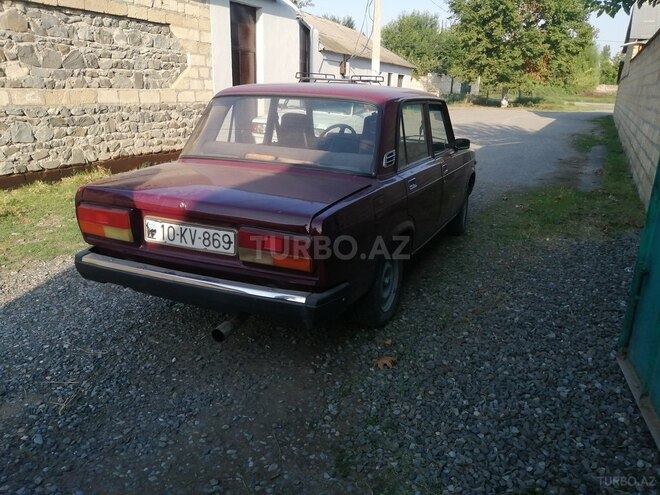 LADA (VAZ) 2107 2003, 65,000 km - 1.6 l - Ucar