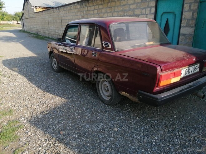 LADA (VAZ) 2107 2003, 65,000 km - 1.6 l - Ucar