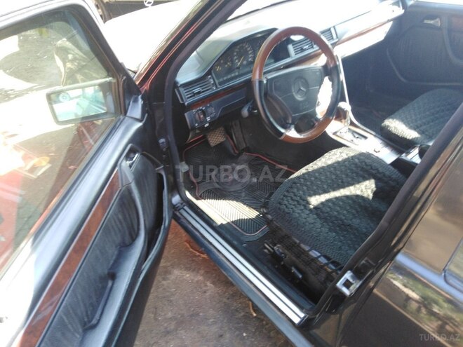 Mercedes E 250 1992, 352,888 km - 2.5 л - Xırdalan