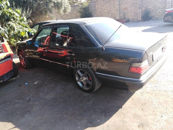 Mercedes E 250 1992, 352,888 km - 2.5 л - Xırdalan