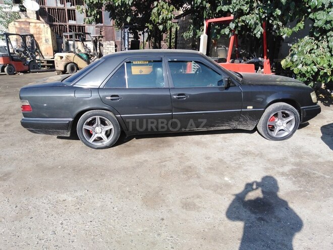 Mercedes E 250 1992, 352,888 km - 2.5 л - Xırdalan
