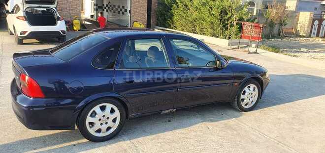 Opel Vectra 1999, 200,000 km - 2.0 l - Bakı