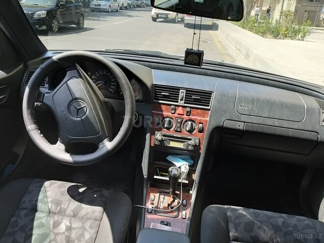 Mercedes C 180 1998, 325,000 km - 1.8 l - Bakı