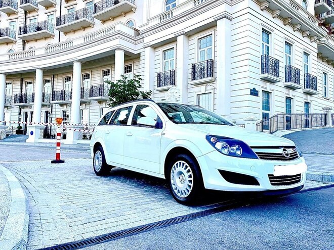 Opel Astra 2009, 230,400 km - 1.3 л - Bakı