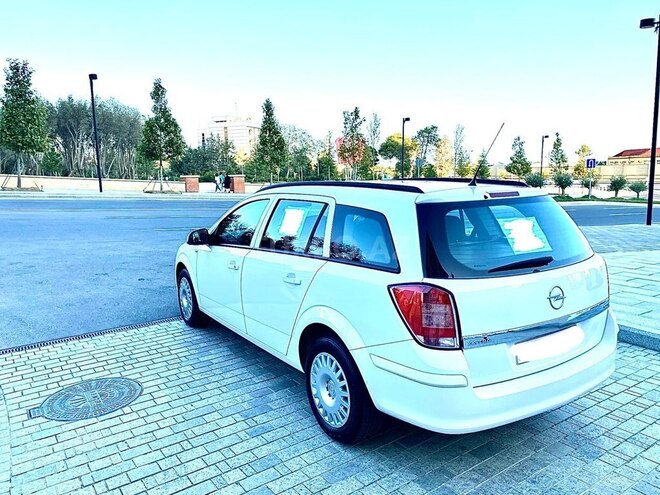 Opel Astra 2009, 230,400 km - 1.3 л - Bakı