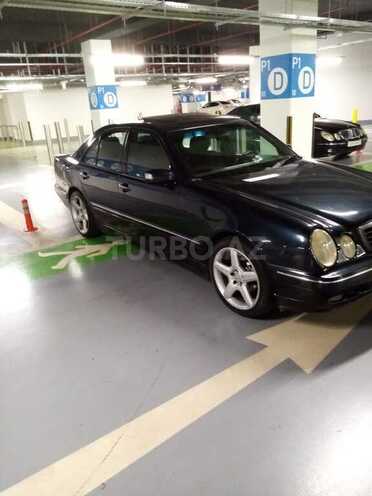 Mercedes E 240 2000, 270,000 km - 2.4 l - Bakı