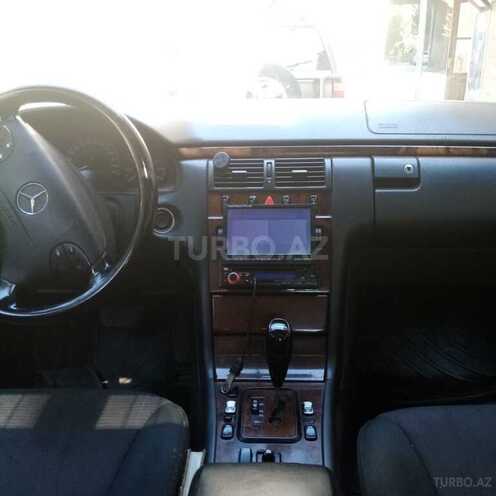 Mercedes E 240 2000, 270,000 km - 2.4 l - Bakı