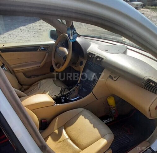 Mercedes C 200 2002, 263,962 km - 2.0 l - Sabirabad