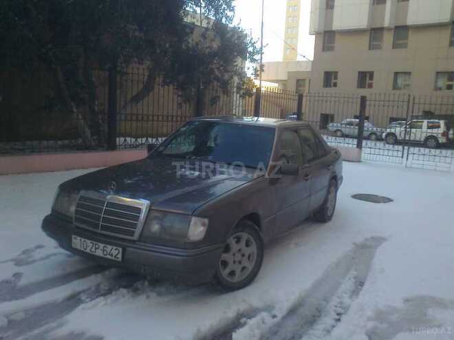 Mercedes E 250 1993, 708,476 km - 2.5 l - Bakı