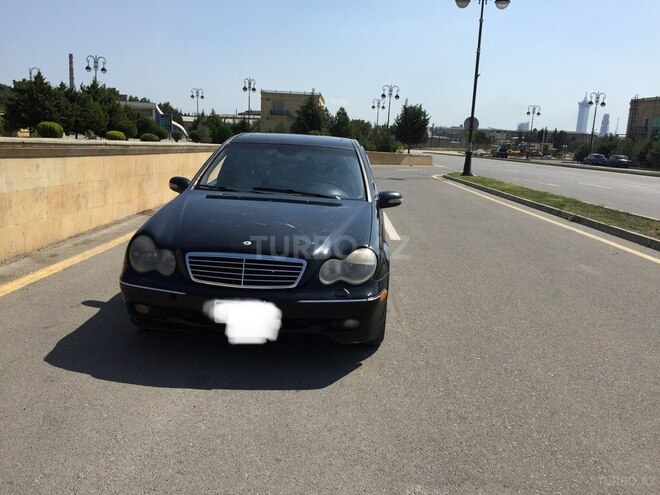 Mercedes C 240 2001, 196,000 km - 2.4 l - Bakı
