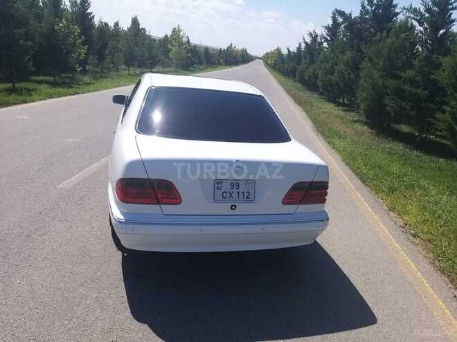 Mercedes E 240 2001, 207,000 km - 2.6 l - Sumqayıt