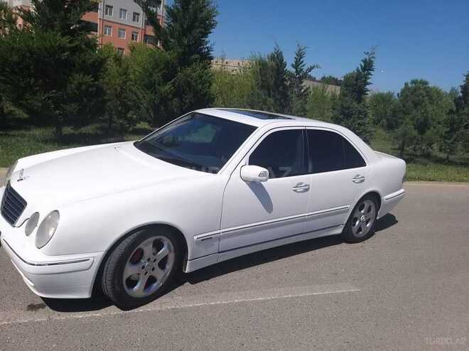 Mercedes E 240 2001, 207,000 km - 2.6 l - Sumqayıt