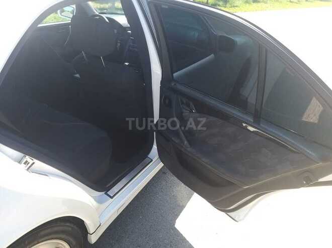 Mercedes E 240 2001, 207,000 km - 2.6 l - Sumqayıt