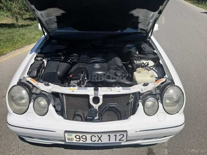 Mercedes E 240 2001, 207,000 km - 2.6 l - Sumqayıt