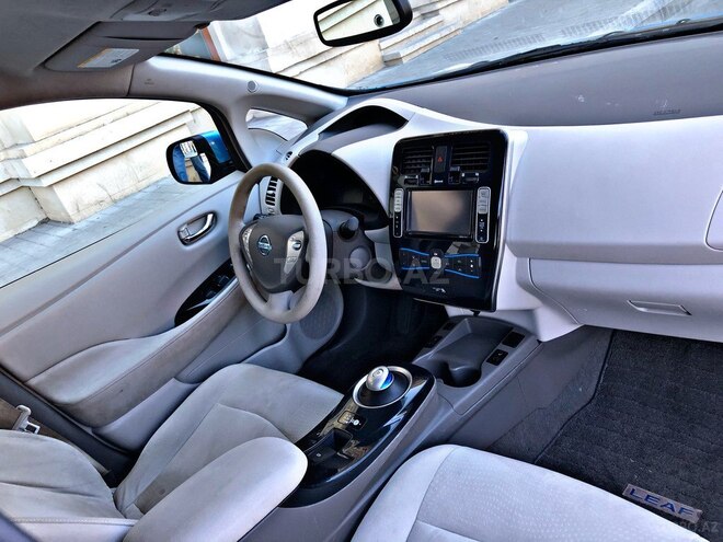 Nissan Leaf 2011, 70,000 km - 0.0 л - Bakı