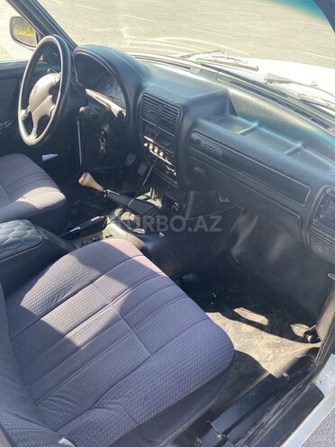 GAZ 31105 2001, 380,000 km - 2.4 l - Bərdə