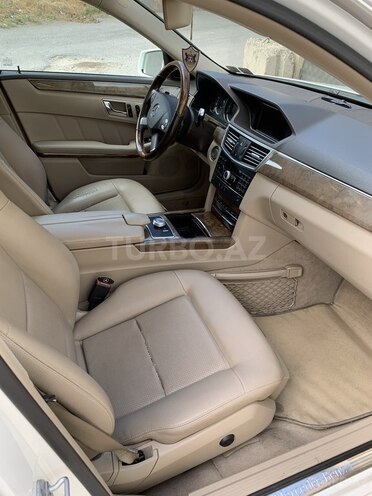 Mercedes E 350 2010, 189,500 km - 3.5 l - Bakı
