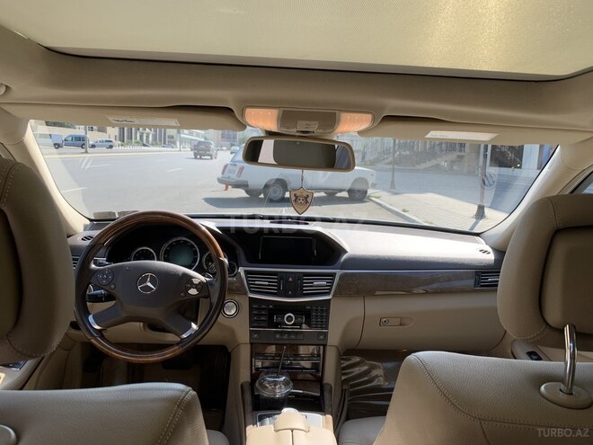 Mercedes E 350 2010, 189,500 km - 3.5 l - Bakı